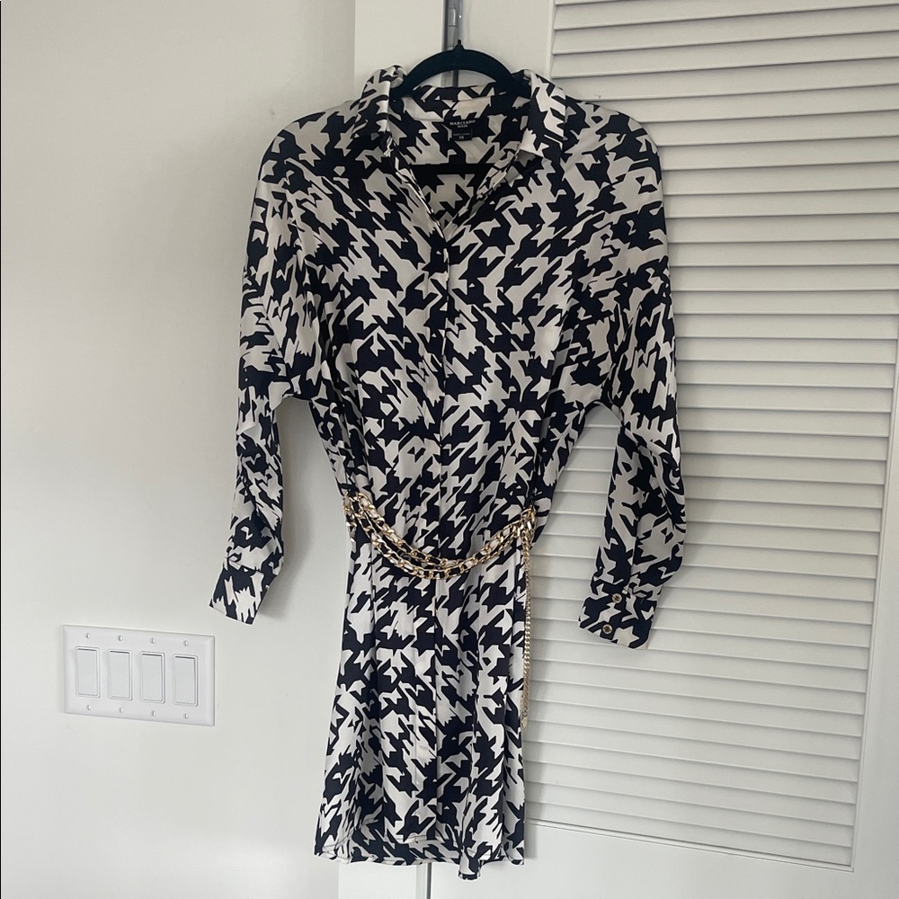 Marciano Black and White Houndstooth Long Sleeve Shirt Dress with Chain Belt